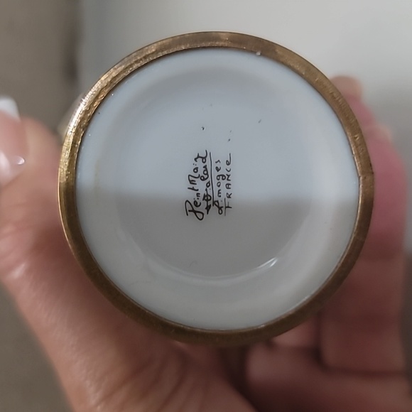 L.MOGE FRANCE VINTAGE UNIQUE W/3 MINIATURES PERFUMES BOTTLE PERFECT CONDITION !! - Picture 5 of 14